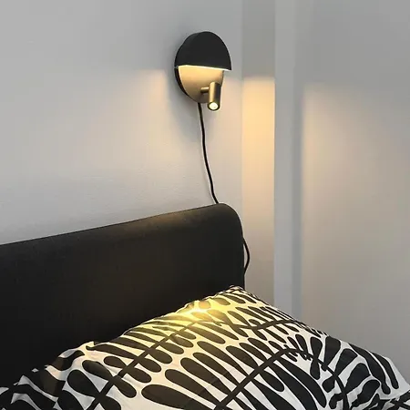 Cozy Zen Loft In Town By B-rent Apartamento